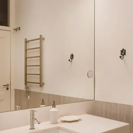Апартаменты Elegant 3br Lapa Лиссабон